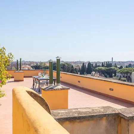 La Terrazza Di Διαμέρισμα *